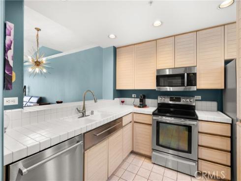 2243  Martin  408 , Irvine, CA