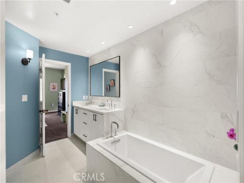 2243  Martin  408 , Irvine, CA