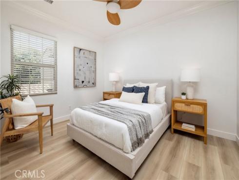 74 Townsend , Irvine, CA