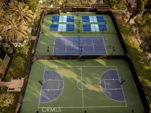 74 Townsend , Irvine, CA