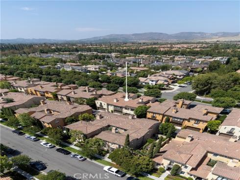 74 Townsend , Irvine, CA