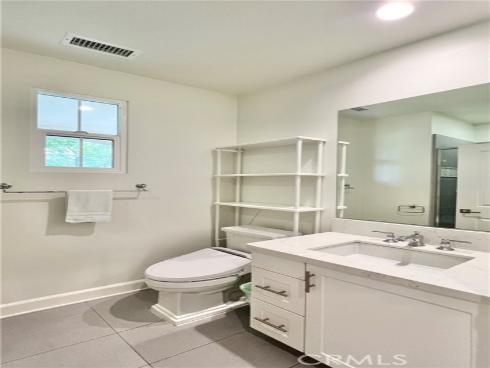 122 Espina , Irvine, CA