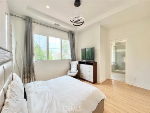 122 Espina , Irvine, CA