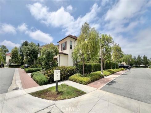 122 Espina , Irvine, CA