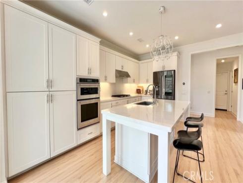 122 Espina , Irvine, CA