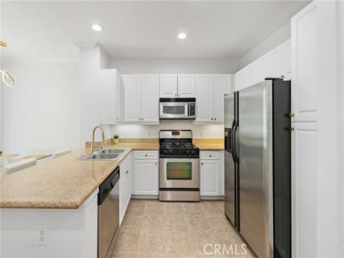 3207  Watermarke   Place, Irvine, CA