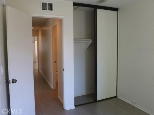 80  Greenmoor  40 , Irvine, CA