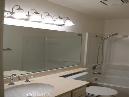 80  Greenmoor  40 , Irvine, CA