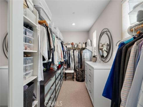 131  Spiral  , Irvine, CA