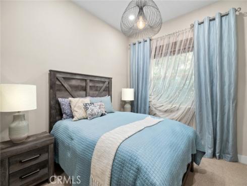 131  Spiral  , Irvine, CA