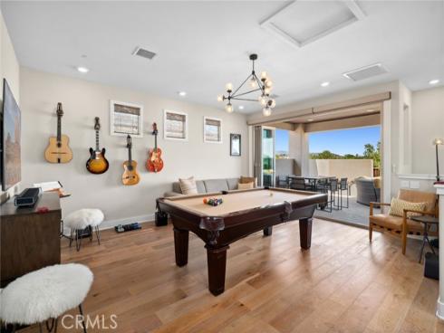 131  Spiral  , Irvine, CA