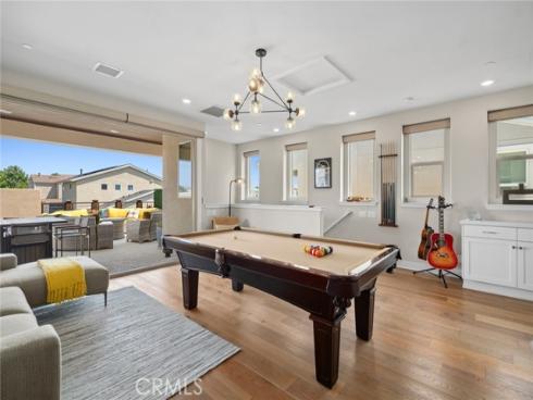 131  Spiral  , Irvine, CA