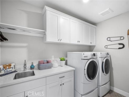 131  Spiral  , Irvine, CA