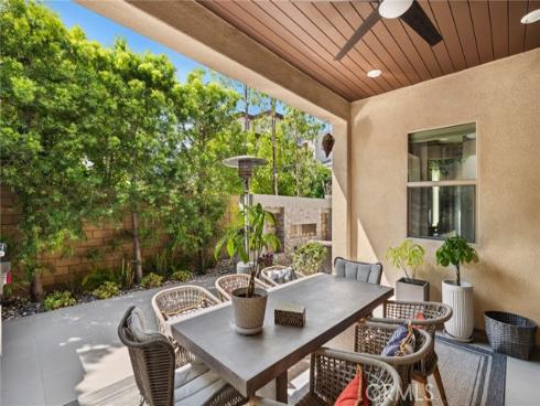 131  Spiral  , Irvine, CA