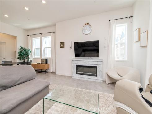 251  Sash  , Irvine, CA