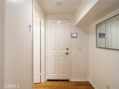 320  Bronze  , Irvine, CA