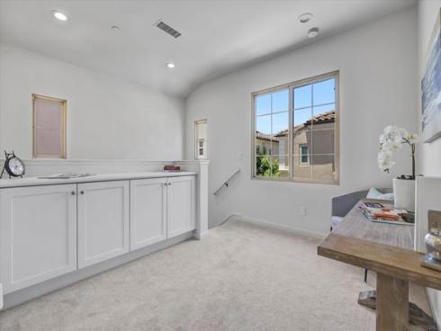 71  Kestrel  , Irvine, CA