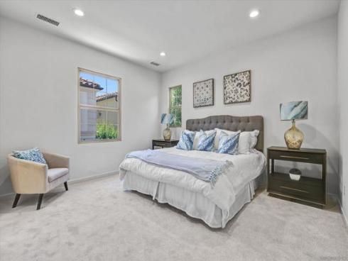 71  Kestrel  , Irvine, CA