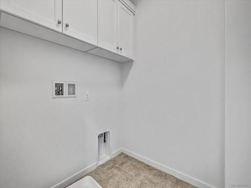 71  Kestrel  , Irvine, CA