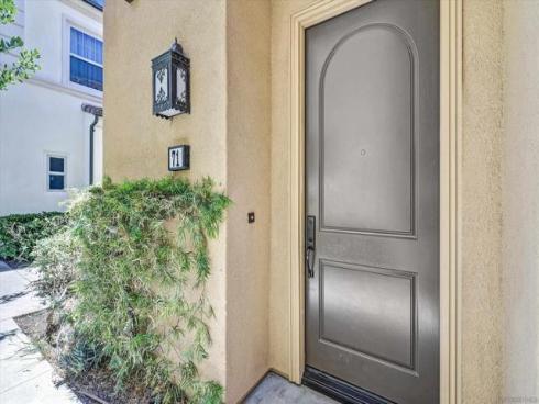 71  Kestrel  , Irvine, CA