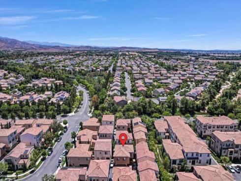 71  Kestrel  , Irvine, CA