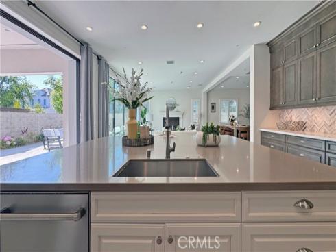 80  Interstellar  , Irvine, CA