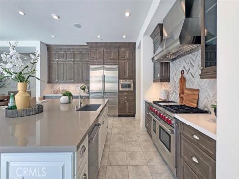 80  Interstellar  , Irvine, CA