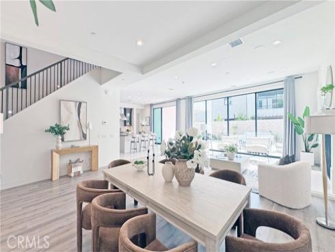 80  Interstellar  , Irvine, CA