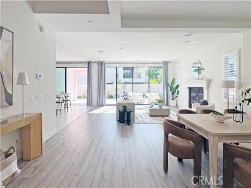 80  Interstellar  , Irvine, CA