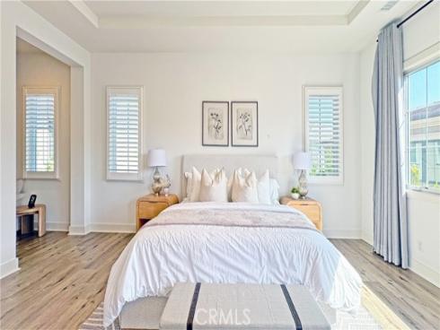 80  Interstellar  , Irvine, CA