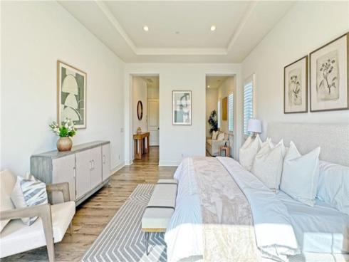 80  Interstellar  , Irvine, CA