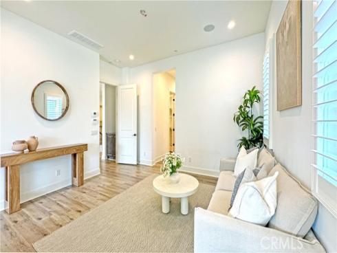 80  Interstellar  , Irvine, CA