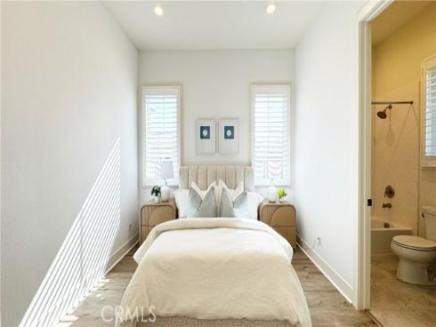 80  Interstellar  , Irvine, CA