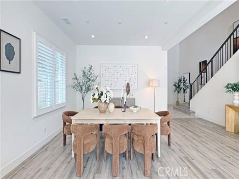 80  Interstellar  , Irvine, CA