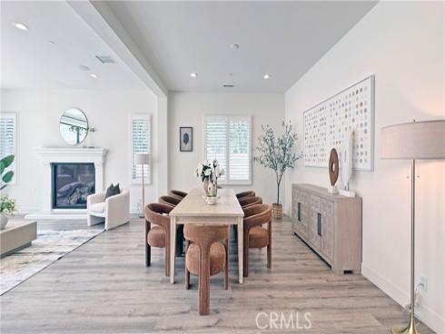 80  Interstellar  , Irvine, CA