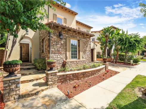 41  Balcony  , Irvine, CA