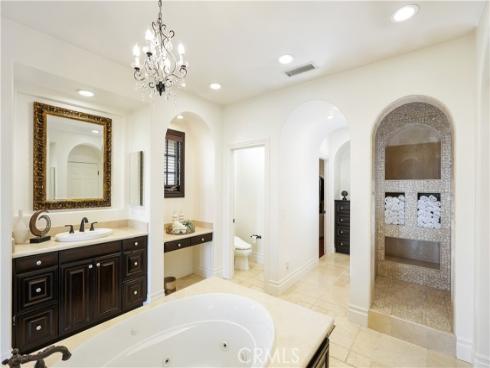 41  Balcony  , Irvine, CA