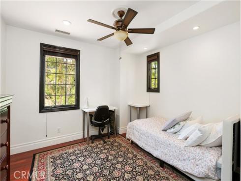 41  Balcony  , Irvine, CA