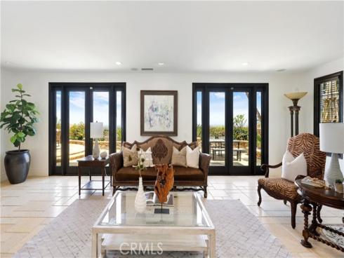 41  Balcony  , Irvine, CA