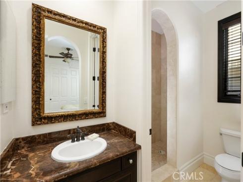 41  Balcony  , Irvine, CA