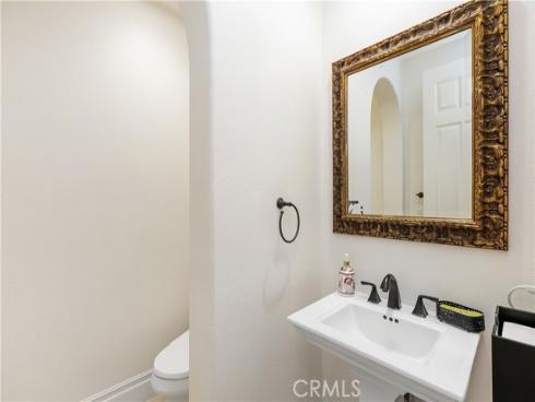 41  Balcony  , Irvine, CA