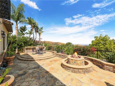 41  Balcony  , Irvine, CA