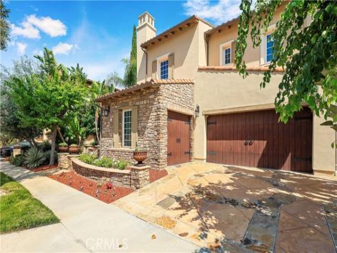 41  Balcony  , Irvine, CA