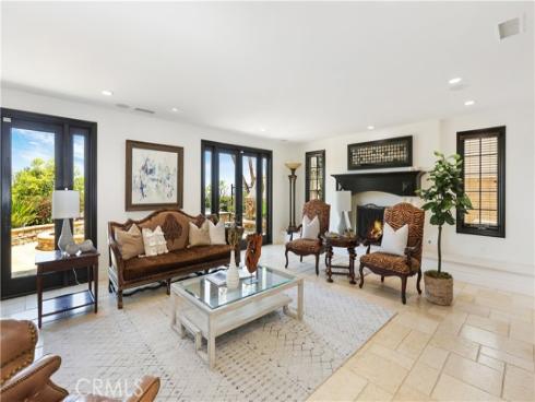 41  Balcony  , Irvine, CA