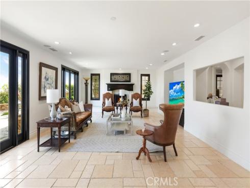 41  Balcony  , Irvine, CA