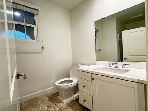 103  Alumroot  , Irvine, CA