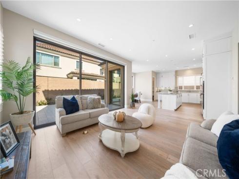 103  Sky  , Irvine, CA