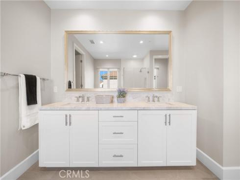 103  Sky  , Irvine, CA