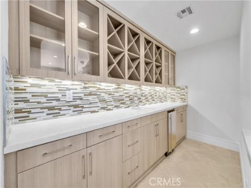 25  Village   Way, Irvine, CA