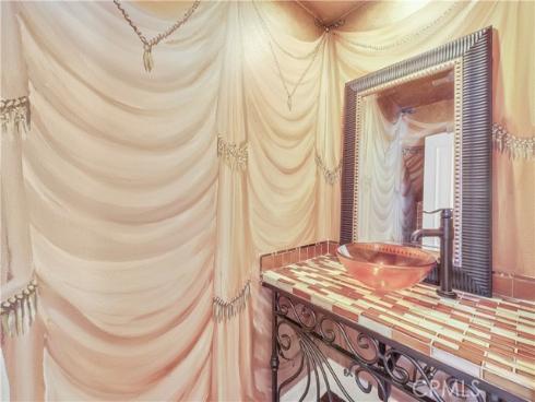 25  Village   Way, Irvine, CA